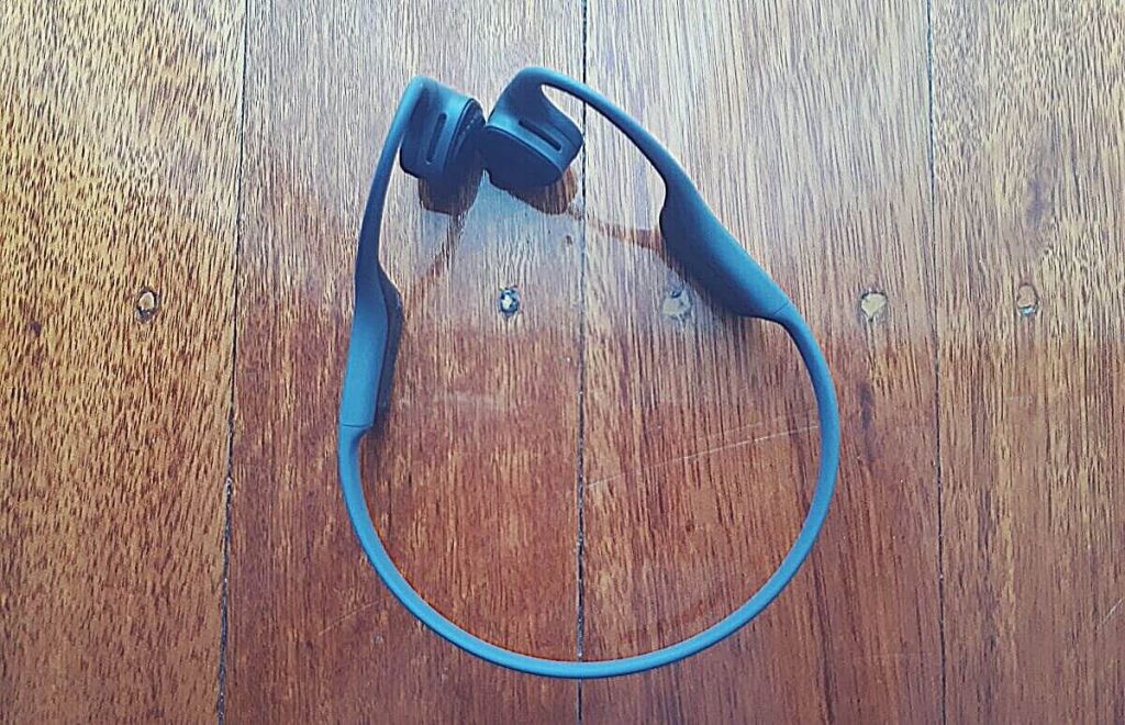 Biking with Headphones Laws & Safety for Earphones Cyclists